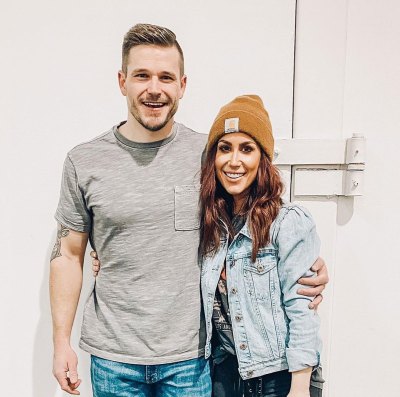 Chelsea DeBoer and Husband Cole Give Each Other Shit Via Text