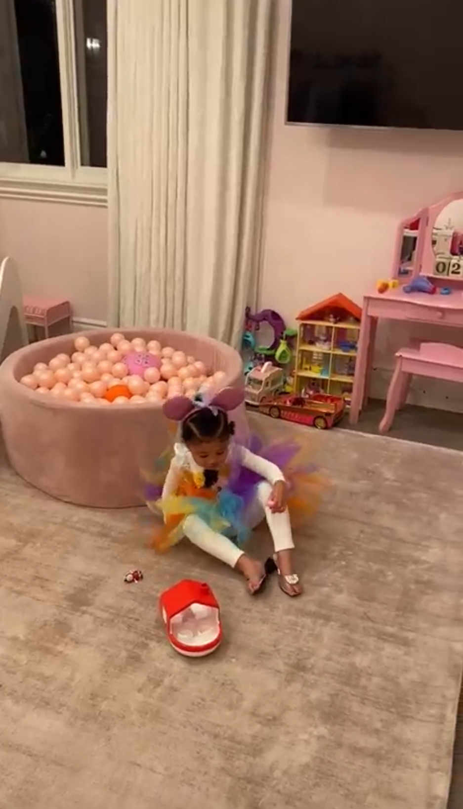 Stormi Webster's Bedroom Decor — Photos of Kylie's House