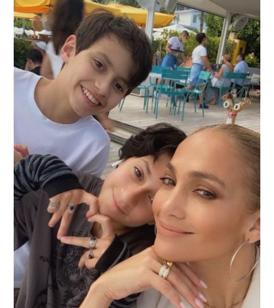 How Ben Affleck Connected With Jennifer Lopez Kids Max and Emme 2
