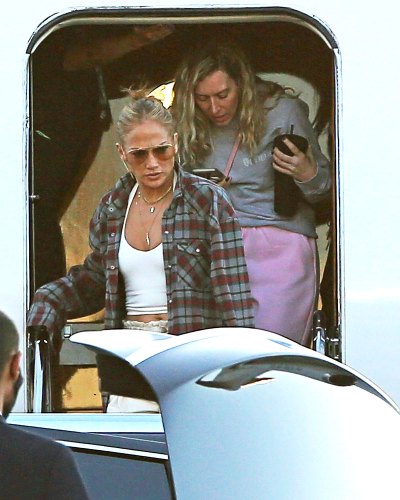 Jennifer Lopez Spotted Wearing Ben Affleck Clothes 2
