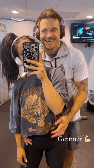 chelsea houska shares adorable workout selfie with husband cole deboer inline