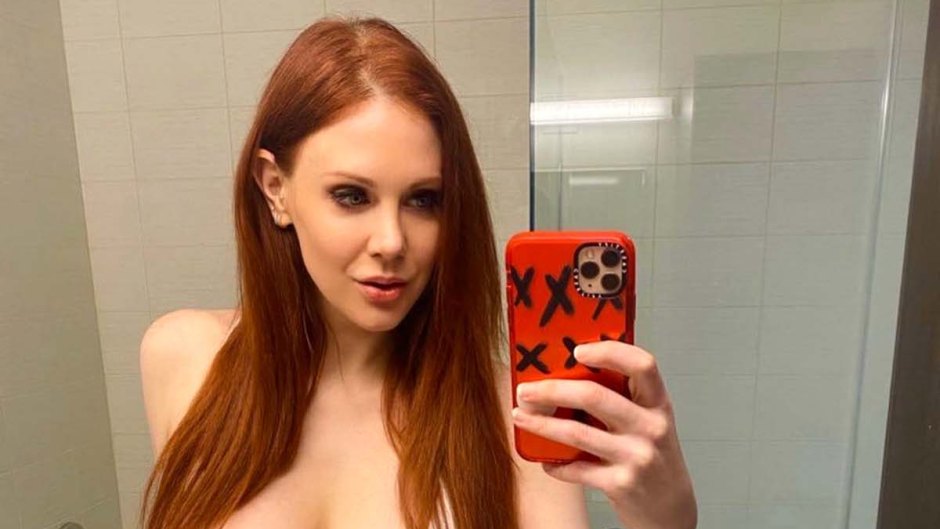 Maitland Ward Creating Video Of Her Making Thanksgiving With My Feet For Fans
