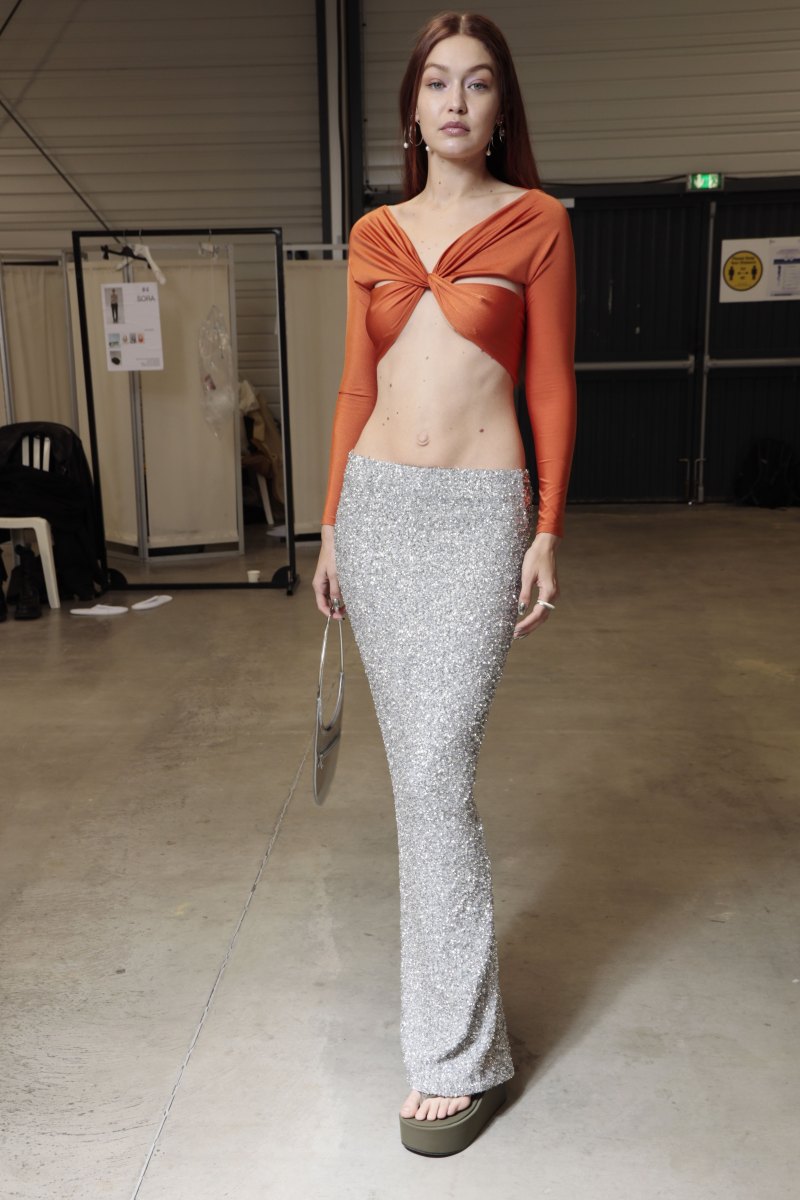 Gigi Hadid Braless: Photos of the Model Not Wearing a Bra