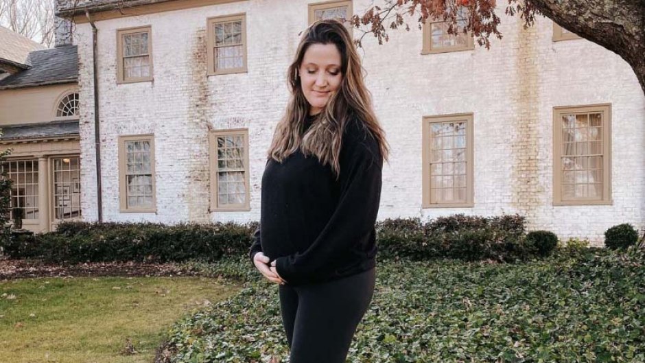 LPBWs Tori Roloff Shows Off Baby Bump Ahead Third Childs Arrival