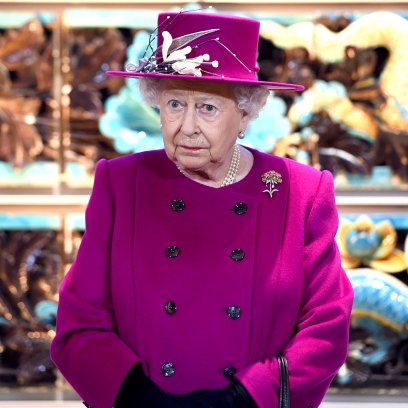 Queen Elizabeth Tests Positive for COVID