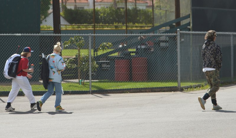 Gwen Stefani â€“ Seen at her son Zuma baseball game