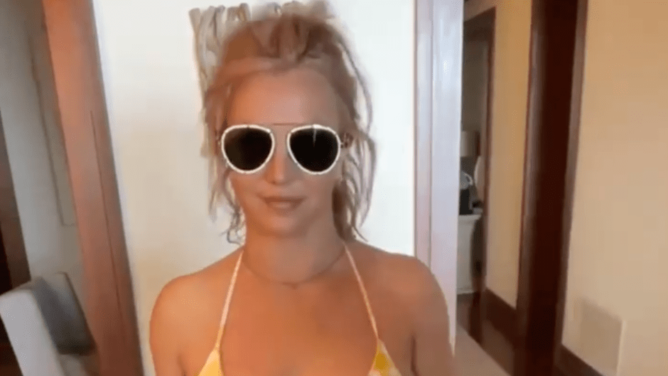 Britney Spears Is a Bikini Queen! See Her Best Swimsuit Photos Over the Years