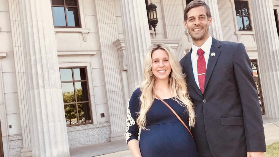 'Counting On' Alums Jill Duggar and Derick Dillard Have 1st Family Outing With Baby Freddy See Photos-feature-2