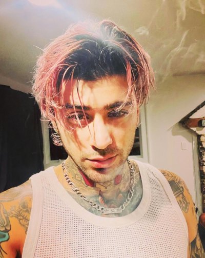 Vibrant! Zayn Malik Looks Unrecognizable While Flaunting His New Hairstyle in Rare Selfie: Photo