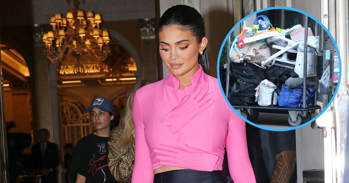 Kylie Jenner gave goodie bags to guests on private jet trip