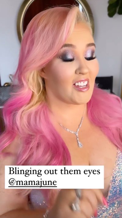 Mama June Looks Unrecognizable in New Makeup Photo, According to Fans: ‘You Don’t Need Photoshop’
