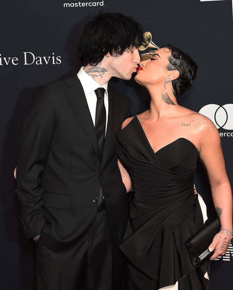 Is Demi Lovato Dating Jutes? New Boyfriend Clues, Photos