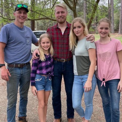 Ethan Plath Reunites with Dad Barry and Siblings Following Family Feud