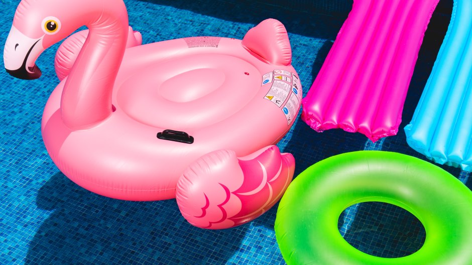 6 essentials you need to throw the ultimate backyard pool party