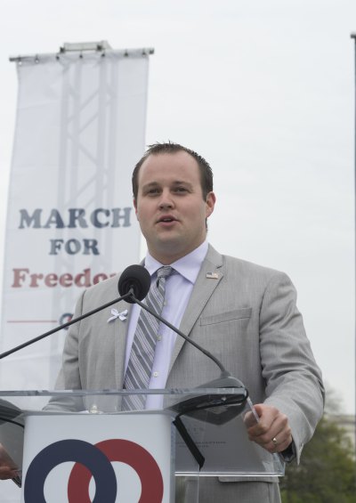 'Shiny Happy People' Producers, Directors Weigh in on Josh Duggar: He 'Has His Own Story to Tell'