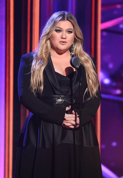 The Kelly Clarkson Show Staff Claim Work Environment Is 'Toxic': Inside Allegations