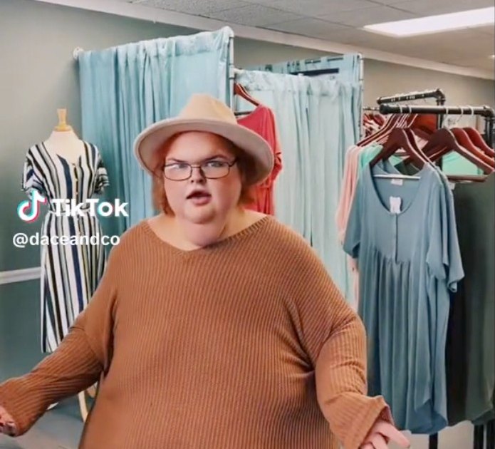‘1000-Lb. Sisters’ Star Tammy Slaton Spotted Shopping Without Wheelchair Amid Weight Loss Journey