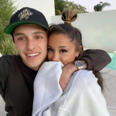 Dalton Gomez and Ariana Grande smiling for a selfie