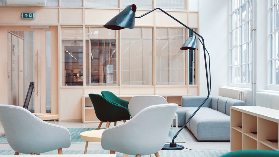 . From the layout and lighting to the furniture and communication tools, every aspect plays a crucial role in creating an environment that fosters focus and creativity