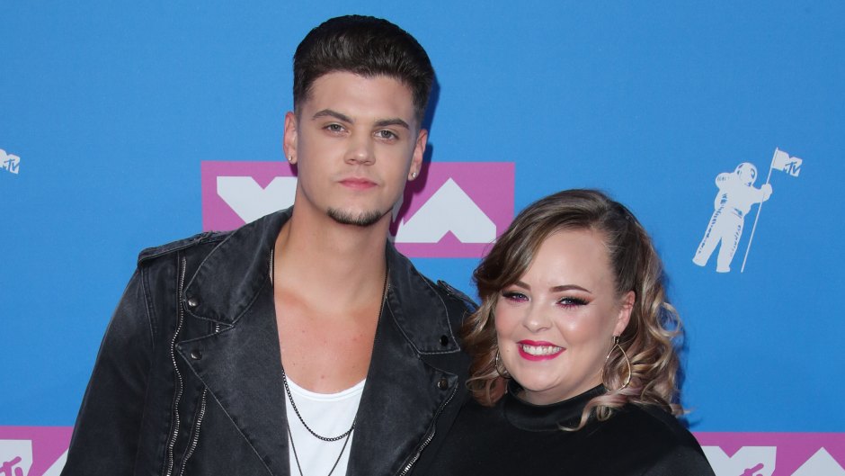 Tyler Baltierra standing next to wife Catelynn Lowell at the VMAs