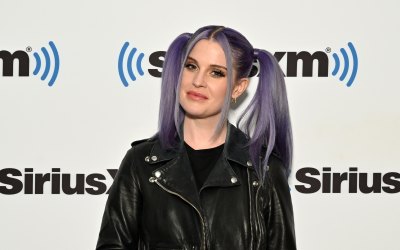 Kelly Osbourne Slams Speculation She’s Had Plastic Surgery: 'It's Just the Shape of My Face'