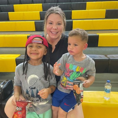 Teen Mom’s Kailyn Lowry sits with sons at basketball game