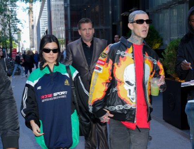 Kourtney Kardashian and Travis Barker holding hands in New York City