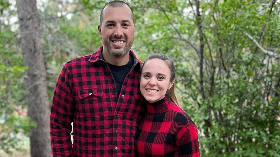 Jinger Duggar and Jeremy Vuolo Reveal How Duggars Handle Christmas Gifts and Holiday Shopping 1