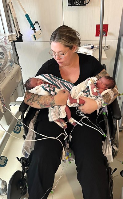 Kailyn Lowry Shares First Photo of Twins