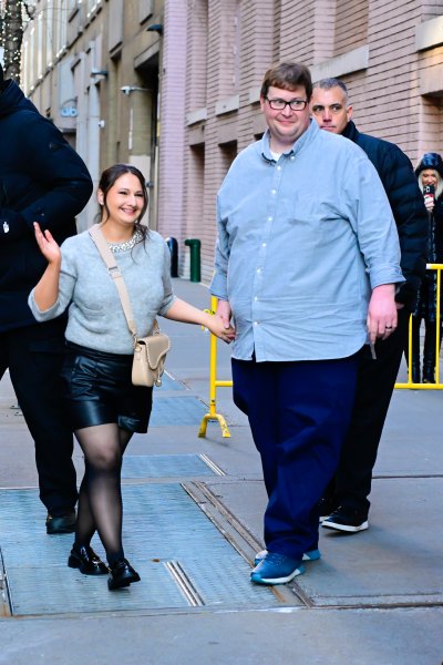 Gypsy Rose Blanchard and Ryan Anderson exit a car in New York City