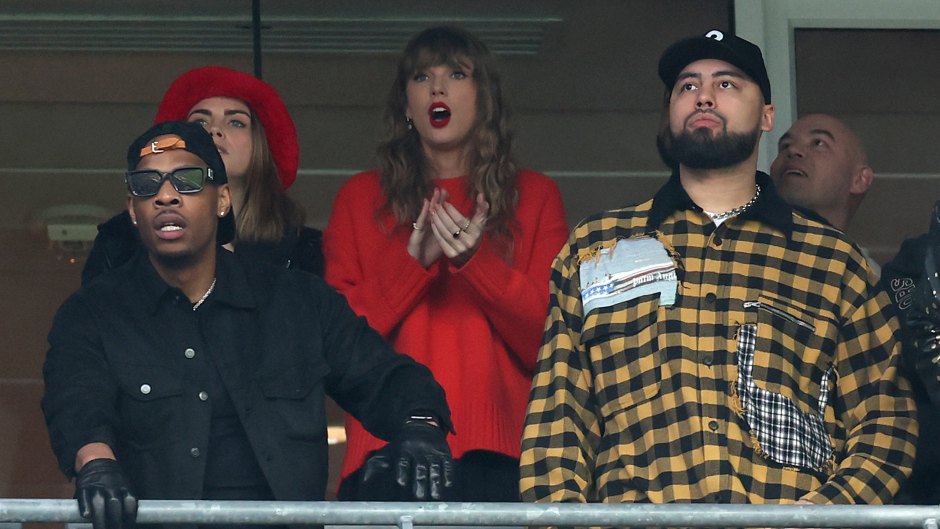 taylor-swift-claps-back-at-NFL.