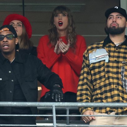taylor-swift-claps-back-at-NFL.