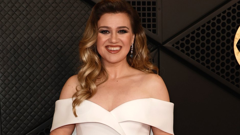Kelly Clarkson Shows Off Major Weight Loss in All-White at the 2024 Grammy Awards: Red Carpet Photos