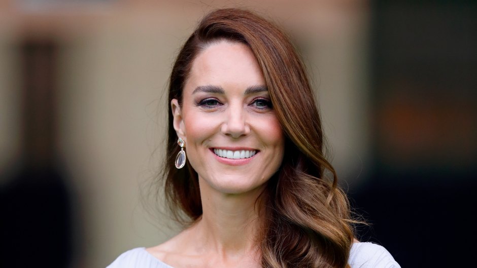 Was Kate Middleton's Family Photo Photoshopped? Kill Notification Issued